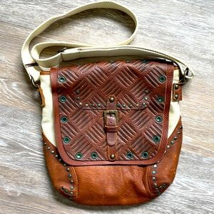 Womens Athleta saddle bag